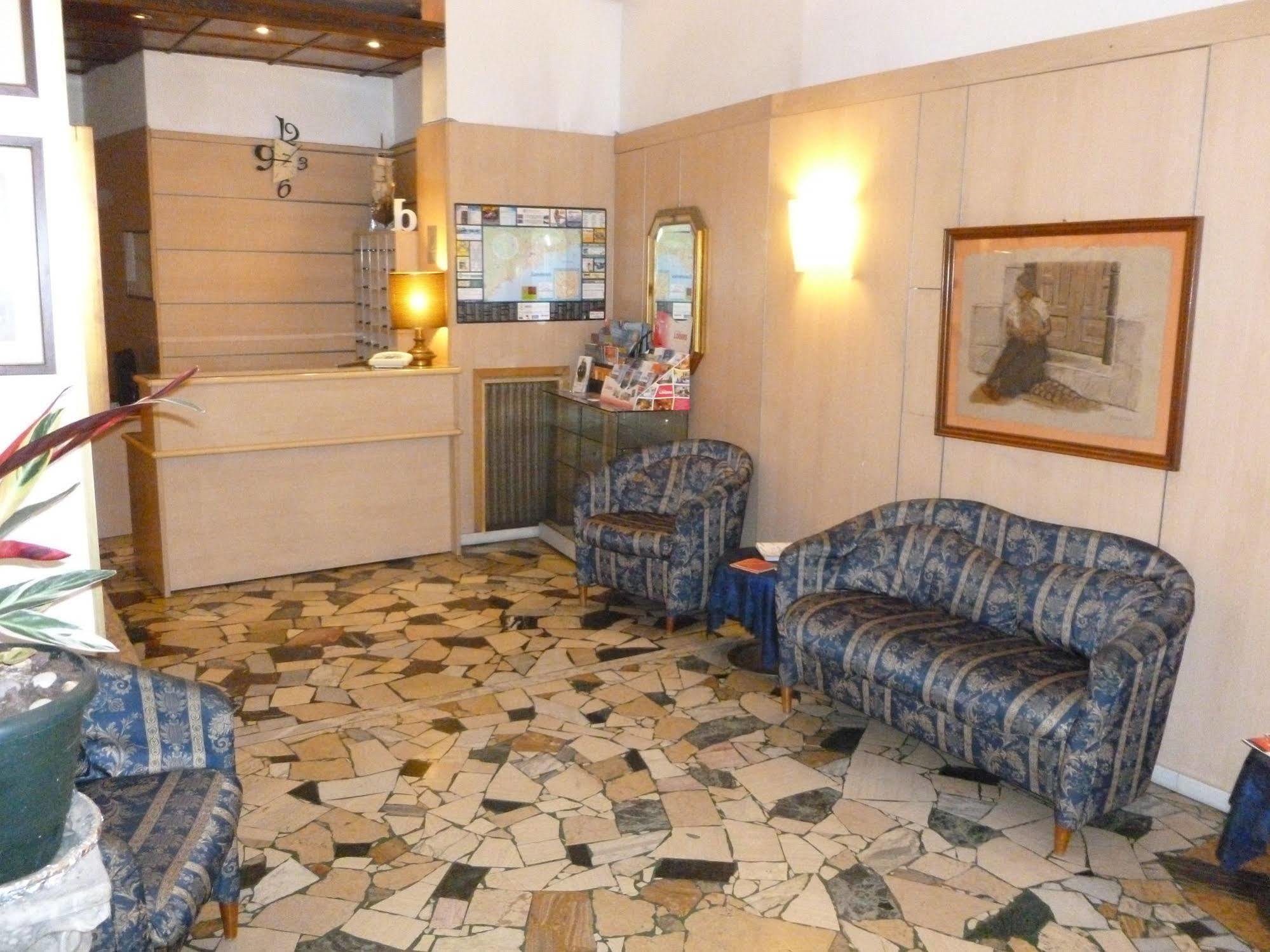 Hotel Belvedere Sanremo Exteriör bild